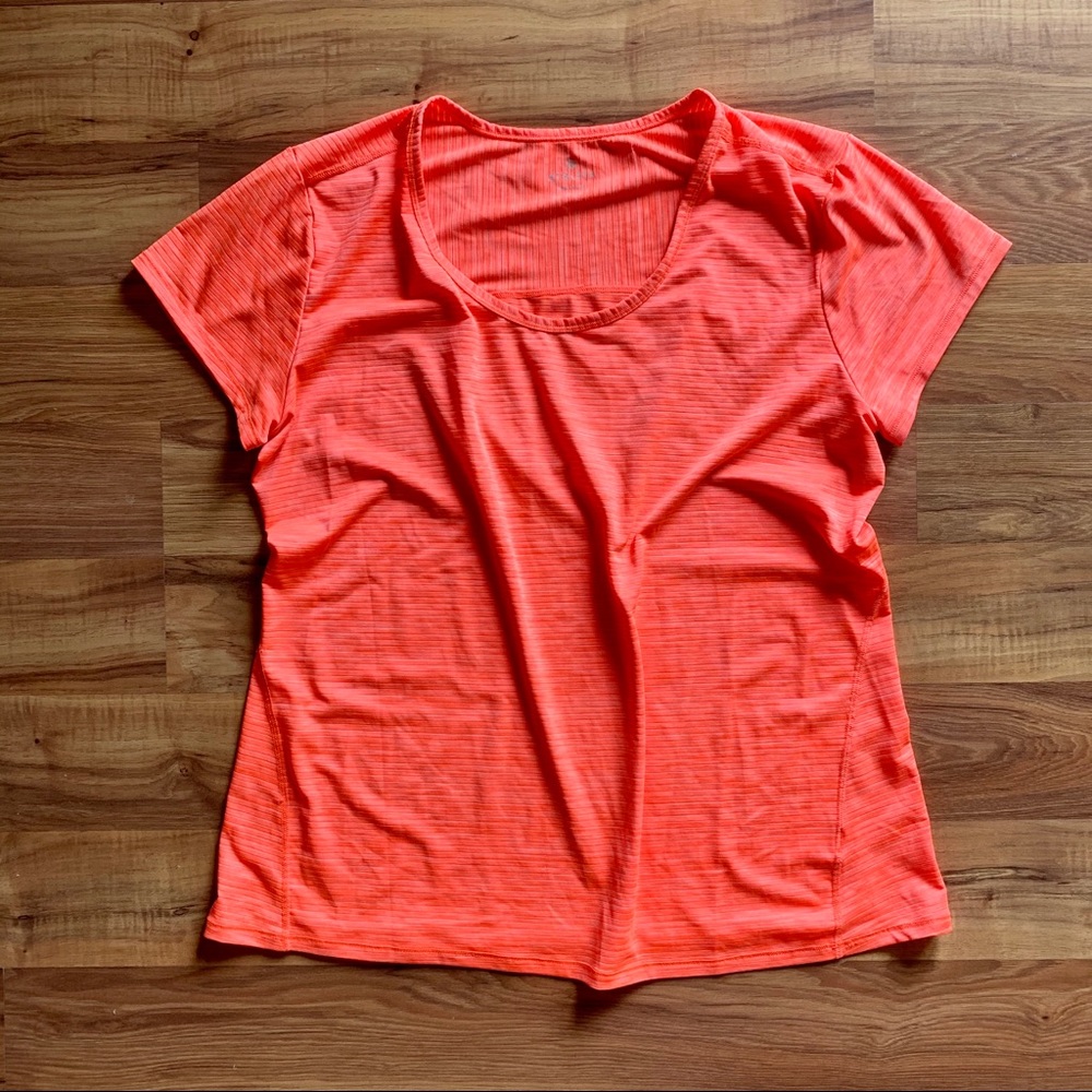 Athleta T-Shirt